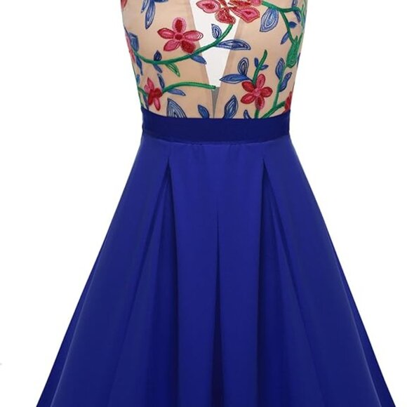 Floral Embroidered Lace Dress (Size S) - Picture 12 of 12